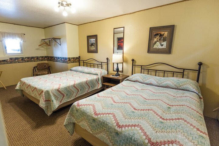 Room 2 of 43