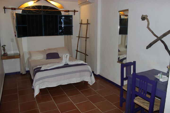 Room 10 of 21