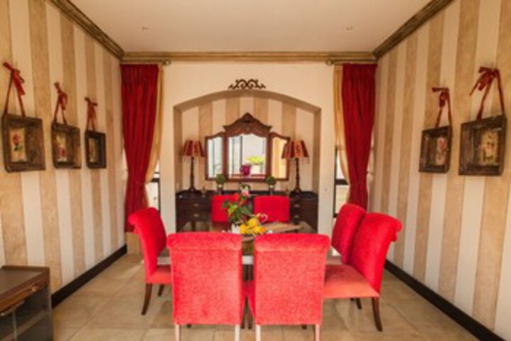 Breakfast/Coffee Service 8 of 37