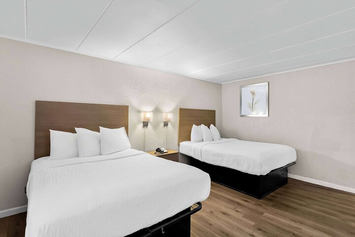 2 Double Beds Accessible Room (8 of 16)