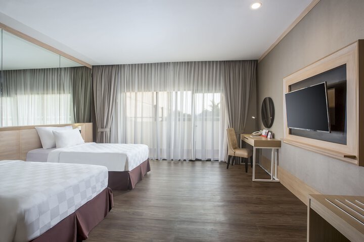 Room 10 of 92