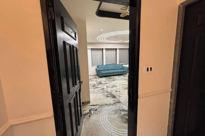 Room 36 of 121