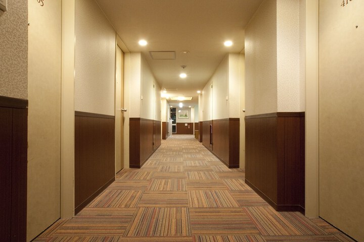 Ballroom/Hall 75 of 106