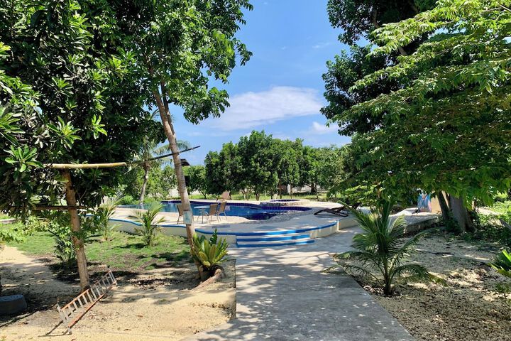 Pool 14 of 26