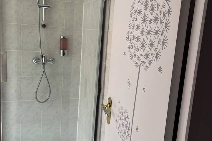 Room 15 of 23