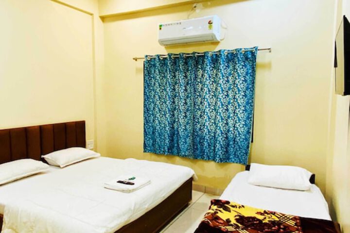 Room 18 of 25