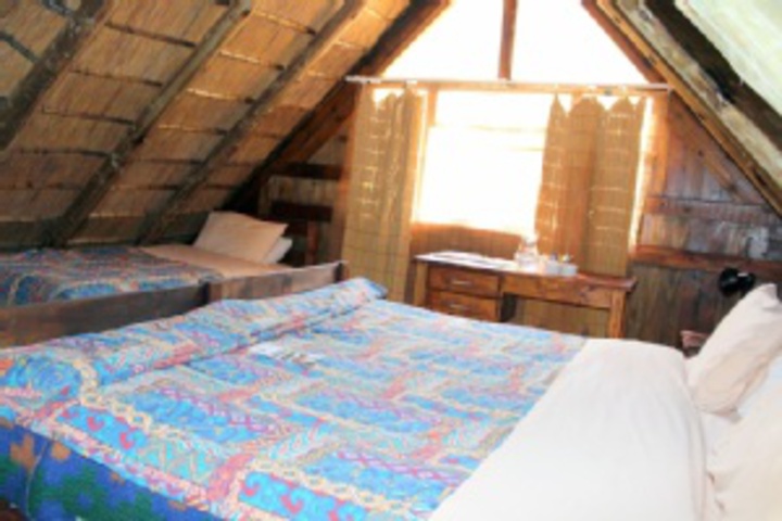 Room 728 of 792
