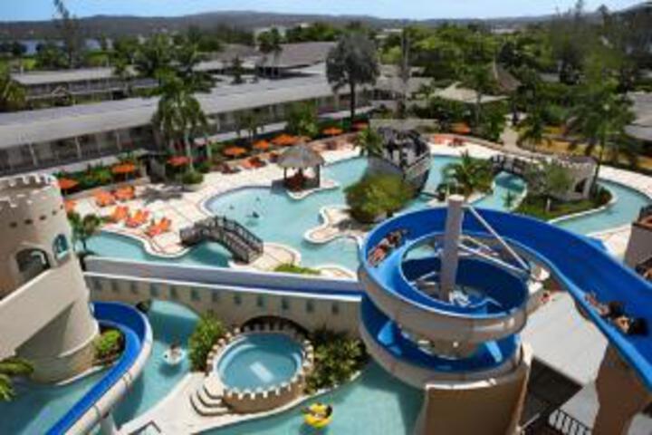 Pool 9 of 22