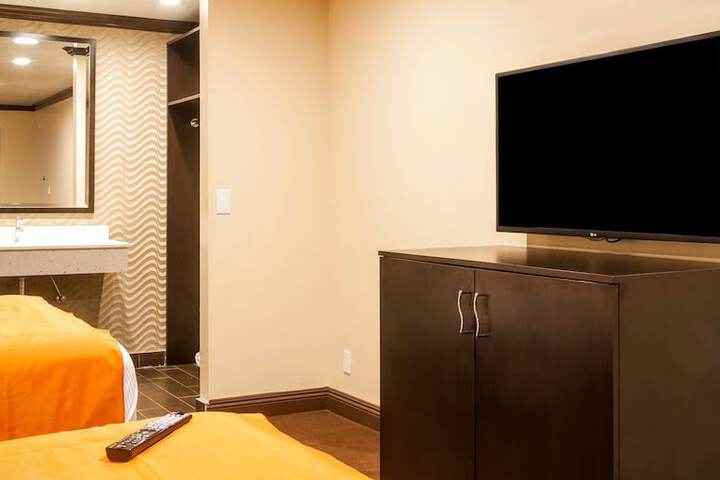 Room 7 of 34
