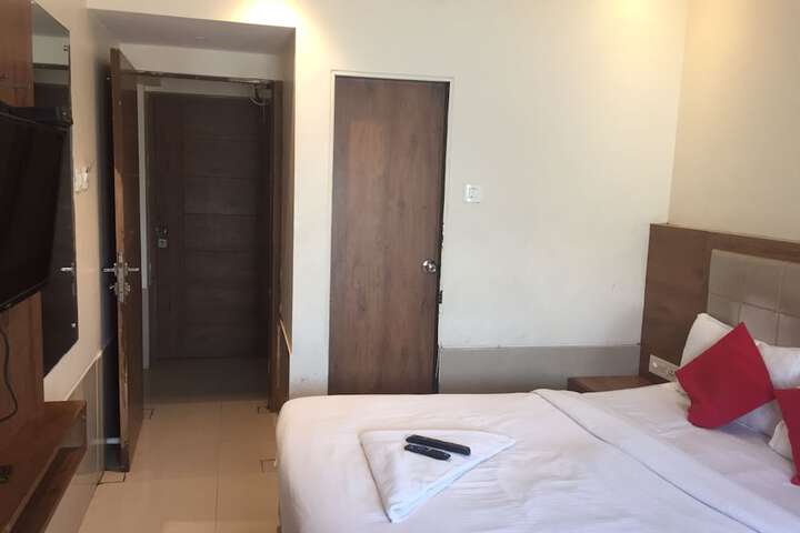 Room 41 of 90
