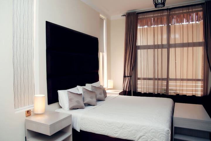 Room 9 of 130