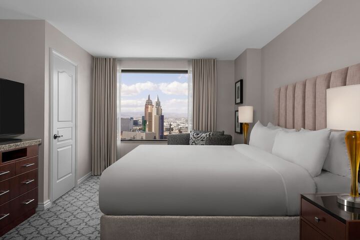 Room 6 of 43