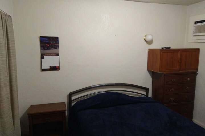 Room 9 of 27