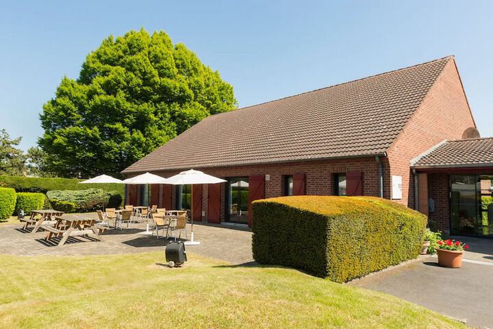 The Originals City Hôtel Le Gayant in Douai