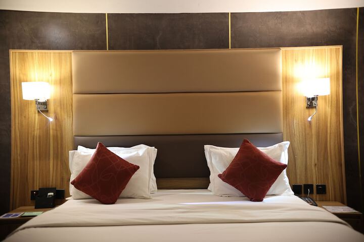 Room 34 of 90