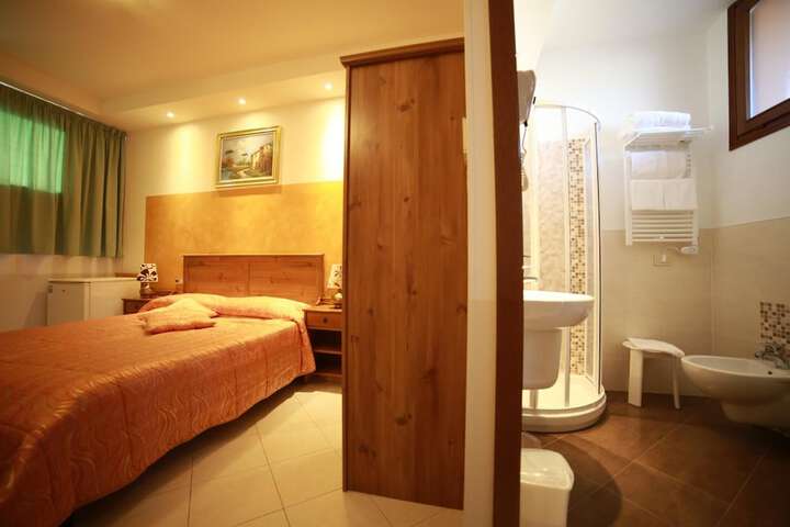 Room 20 of 45
