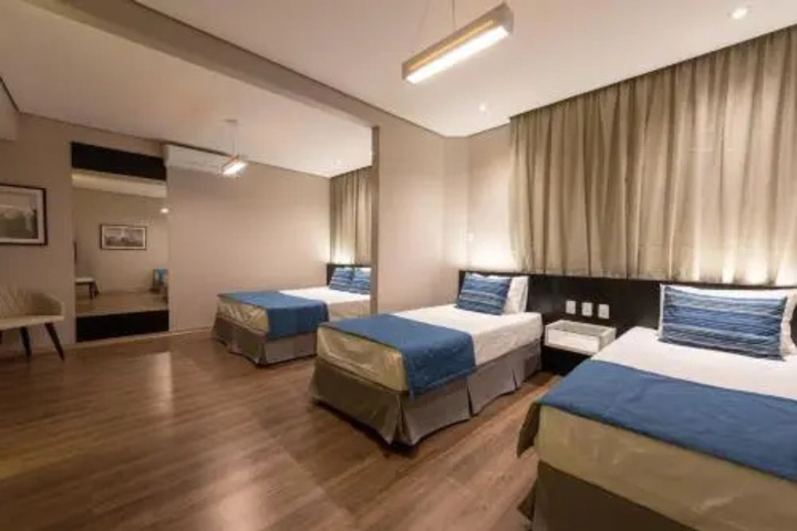 Room 2 of 6
