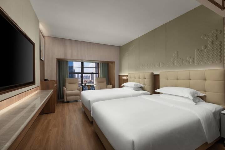 Room 9 of 20
