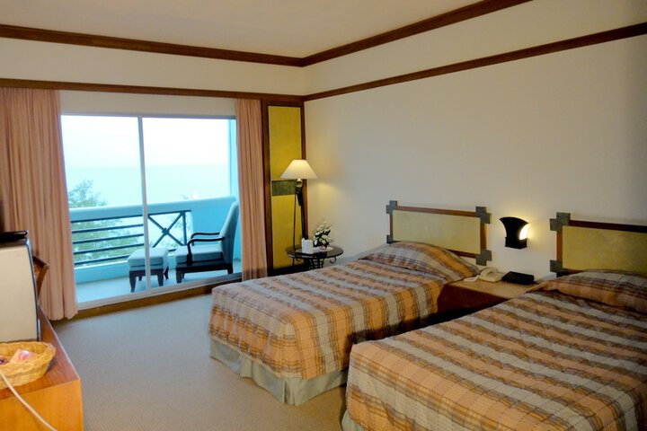 Room 9 of 44