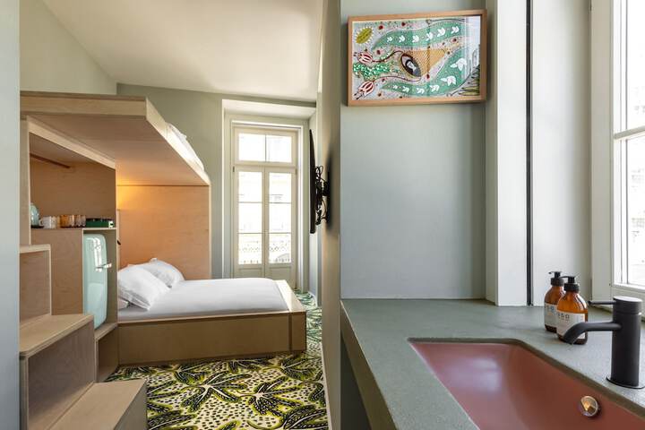 Room 8 of 54