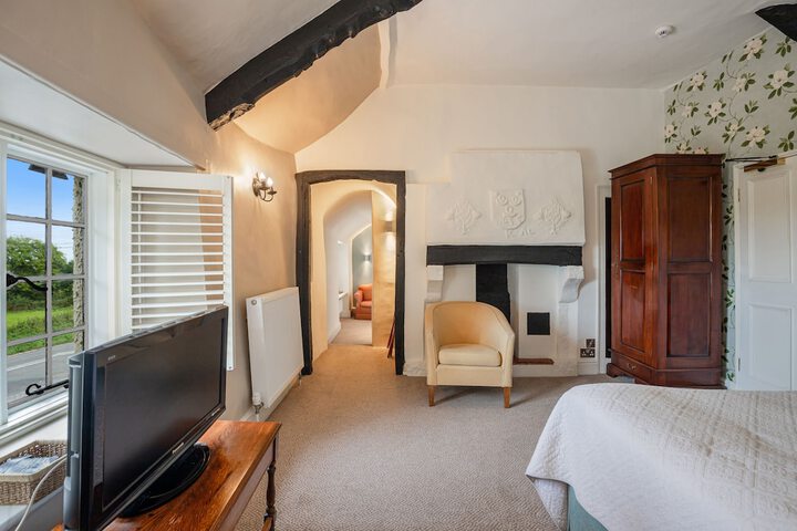 Room 15 of 41
