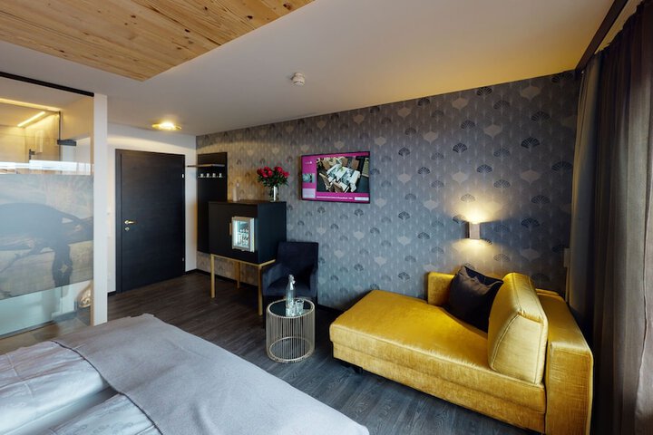 Room 13 of 67