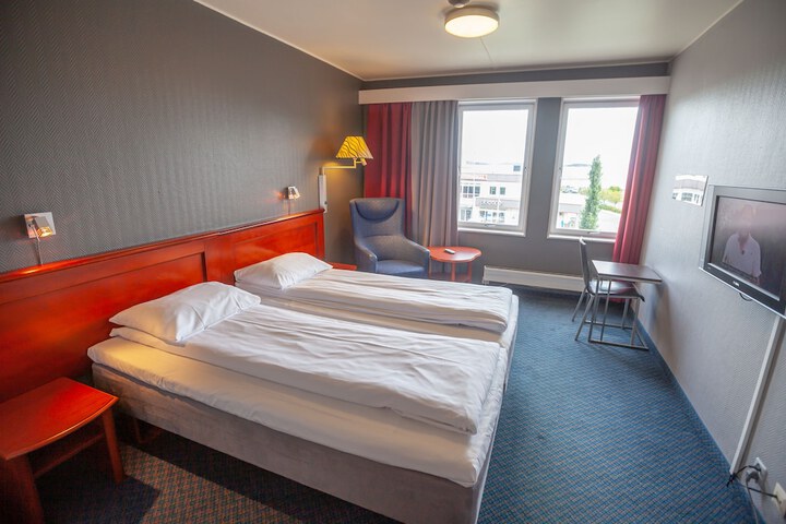 Room 13 of 31