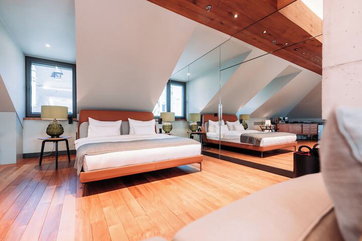 Room 11 of 70