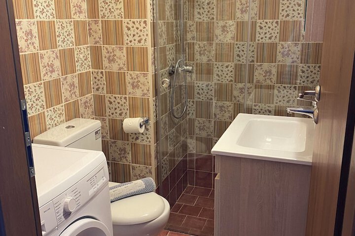 Room 56 of 75