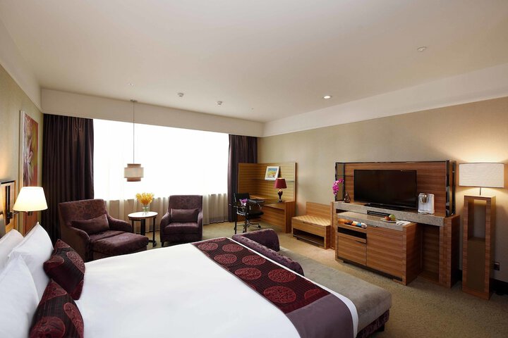 Room 9 of 48