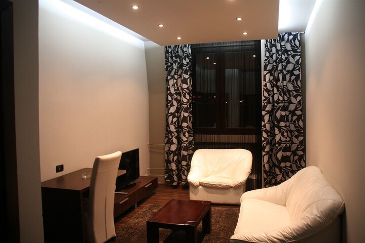 Room 21 of 36