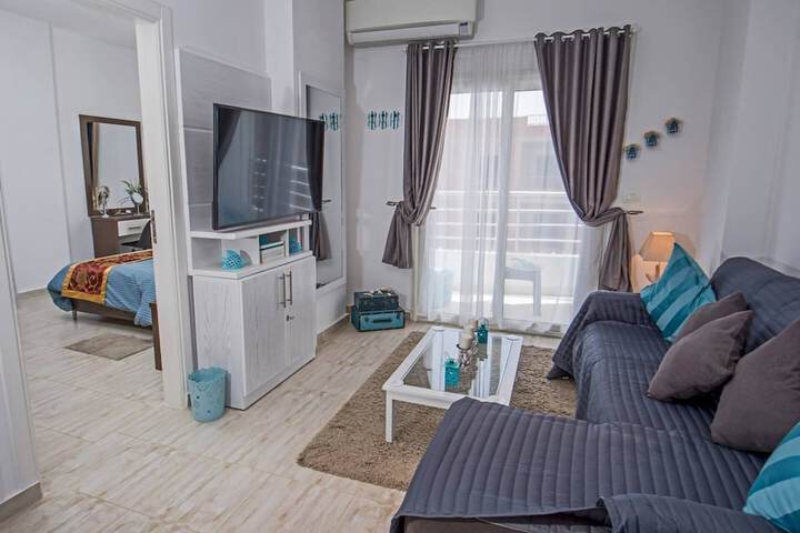 Room 8 of 22