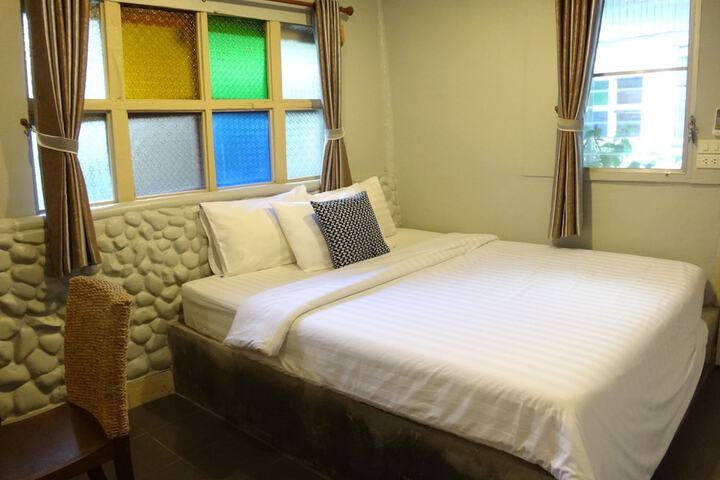 Room 11 of 82