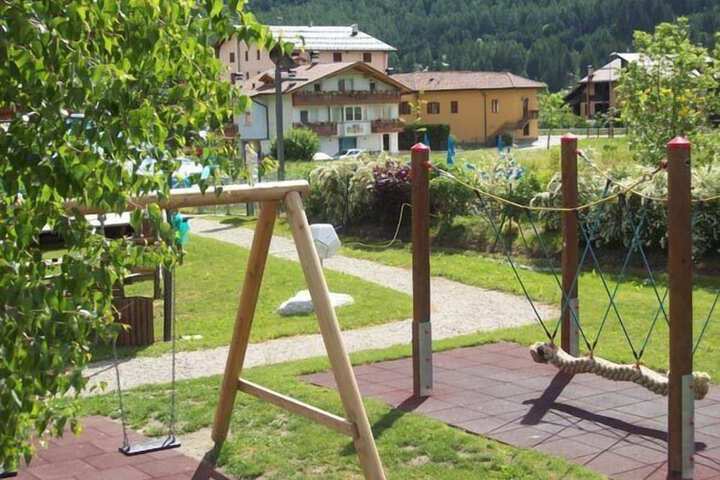 Children's play area - outdoor