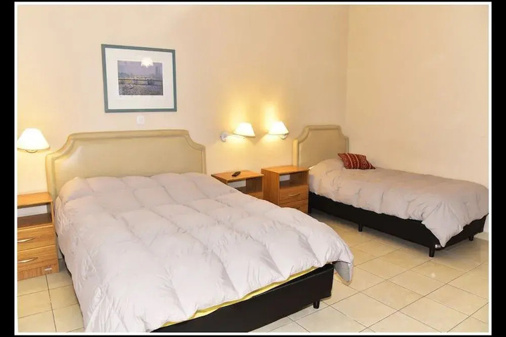 Room 4 of 14