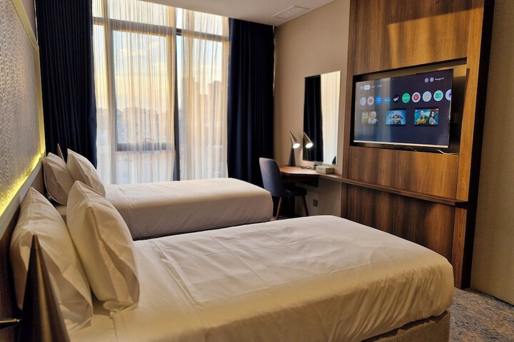Room 47 of 62