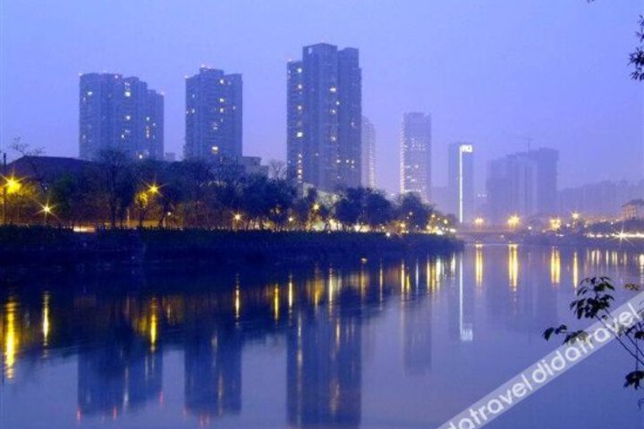 Chengdu Rui Di Lai Si Hotel