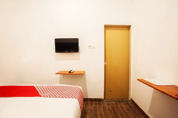 Room 15 of 23
