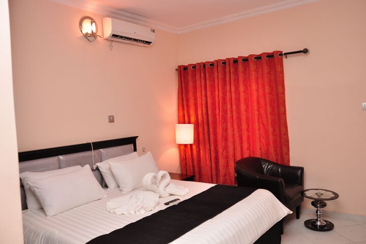 Room 22 of 27