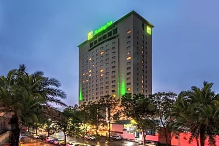 Photo of Holiday Inn Zhongshan Downtown an IHG Hotel