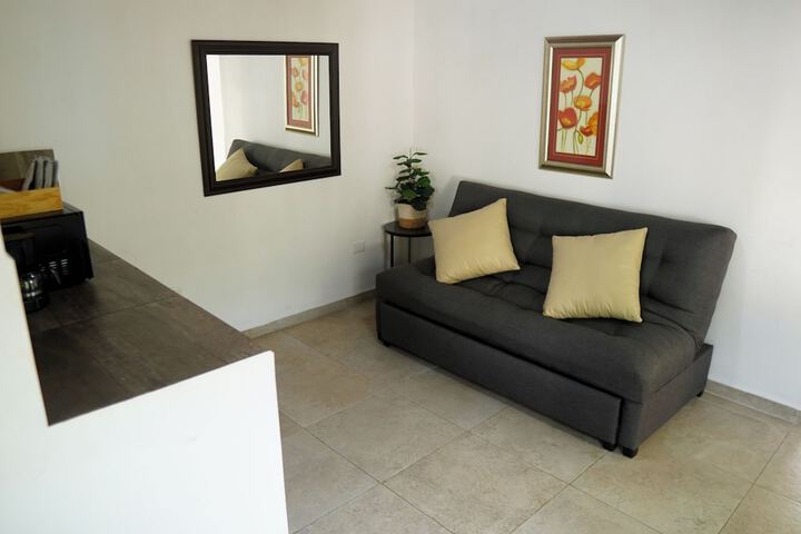 Room 2 of 11