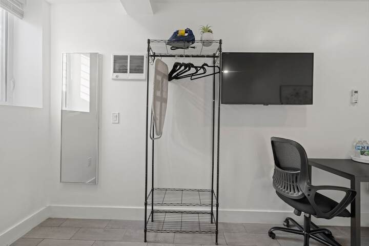 Room 60 of 82