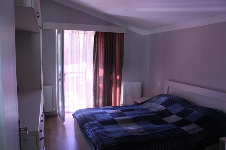 Room 15 of 89