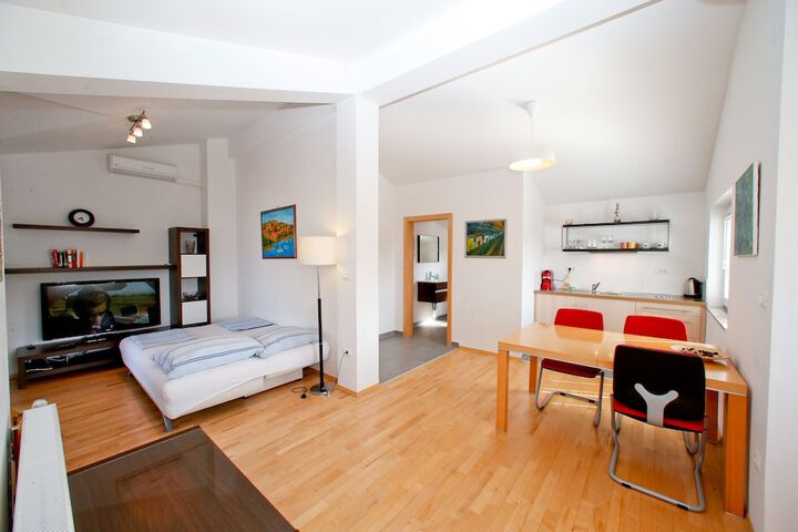 Room 19 of 65
