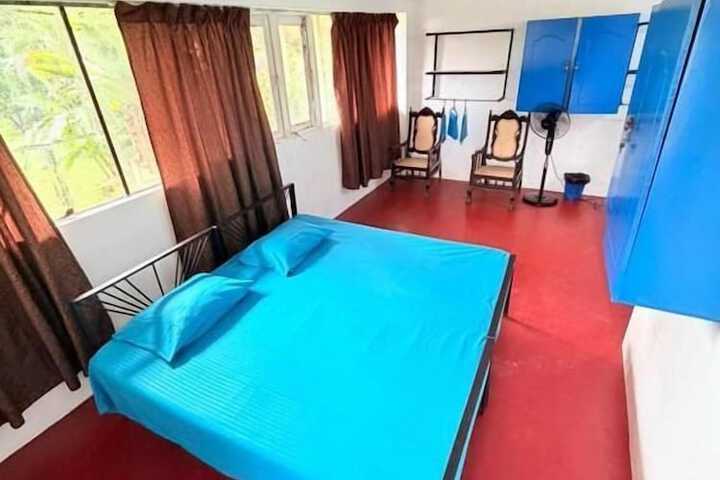 Room 3 of 17