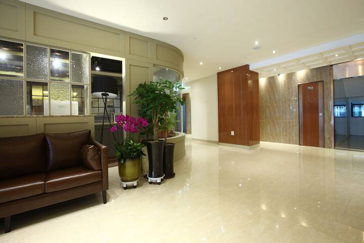 Hotel 5 of 78