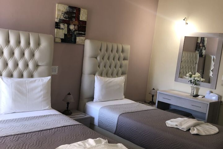 Room 13 of 41
