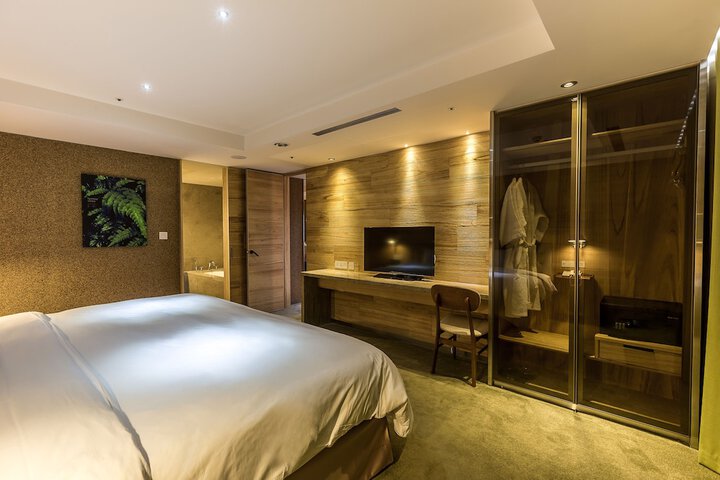 Room 31 of 105