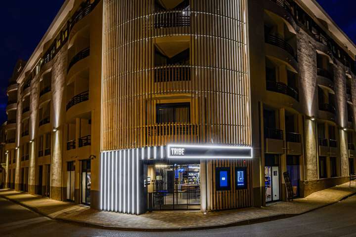 Hotel 133 of 148