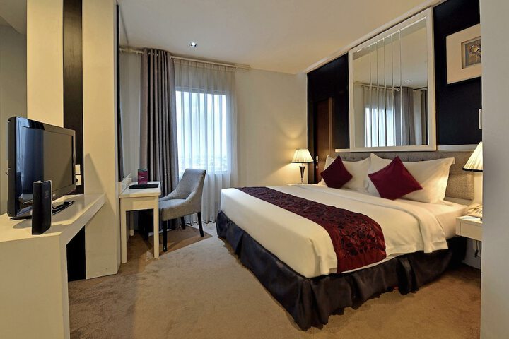 Room 7 of 38